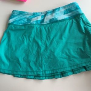 Ivivva size 10 skirt.